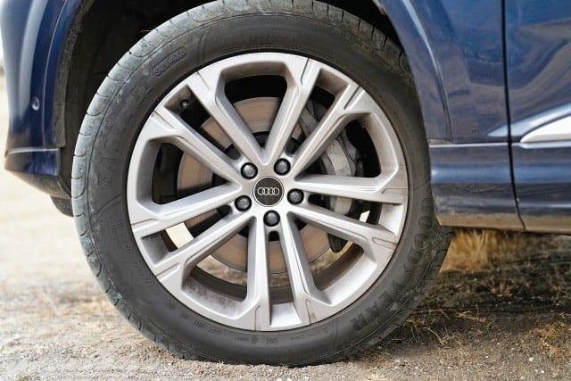 Audi Q7 55 TFSI Quattro Wheel